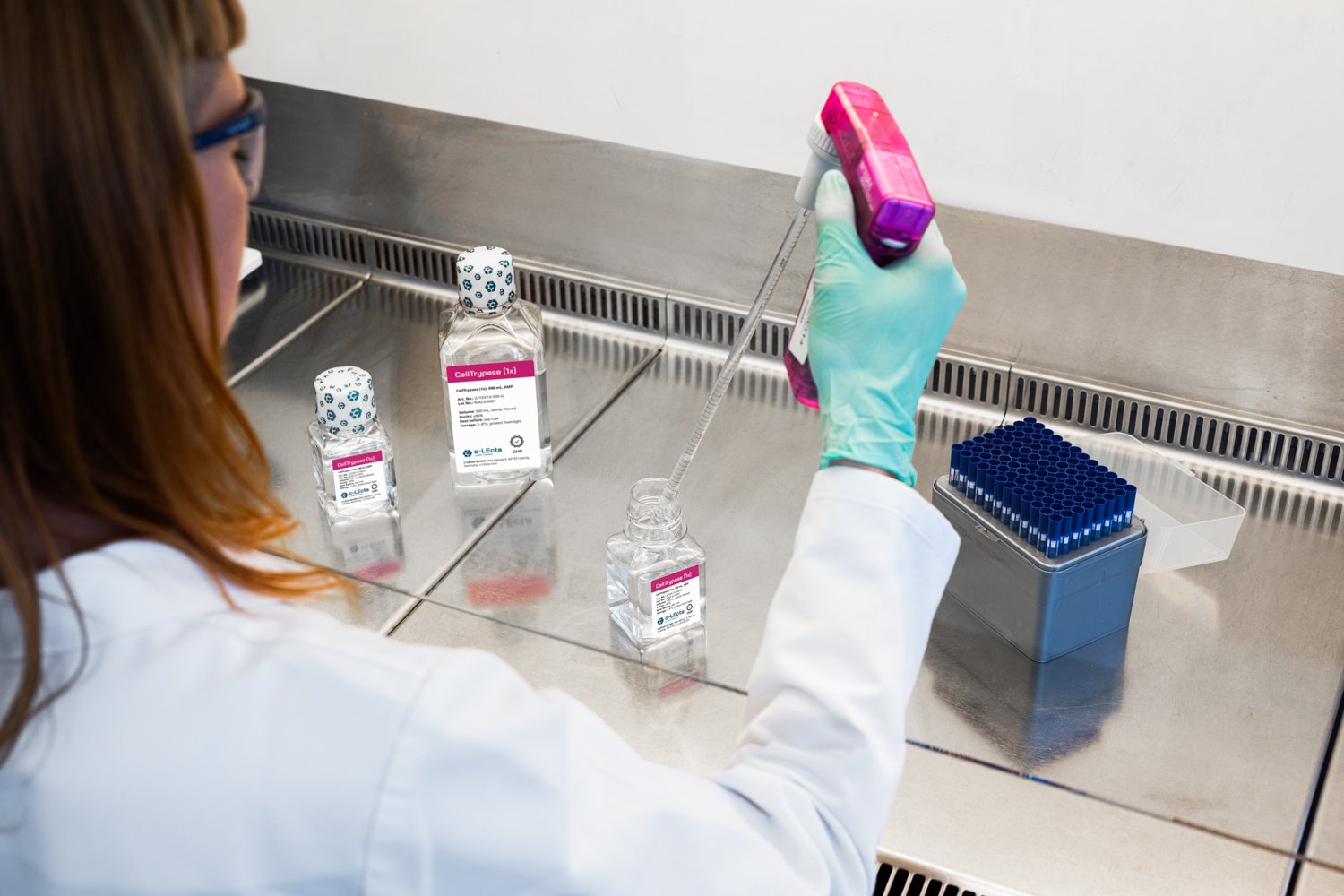 CellTrypase_Working Bench